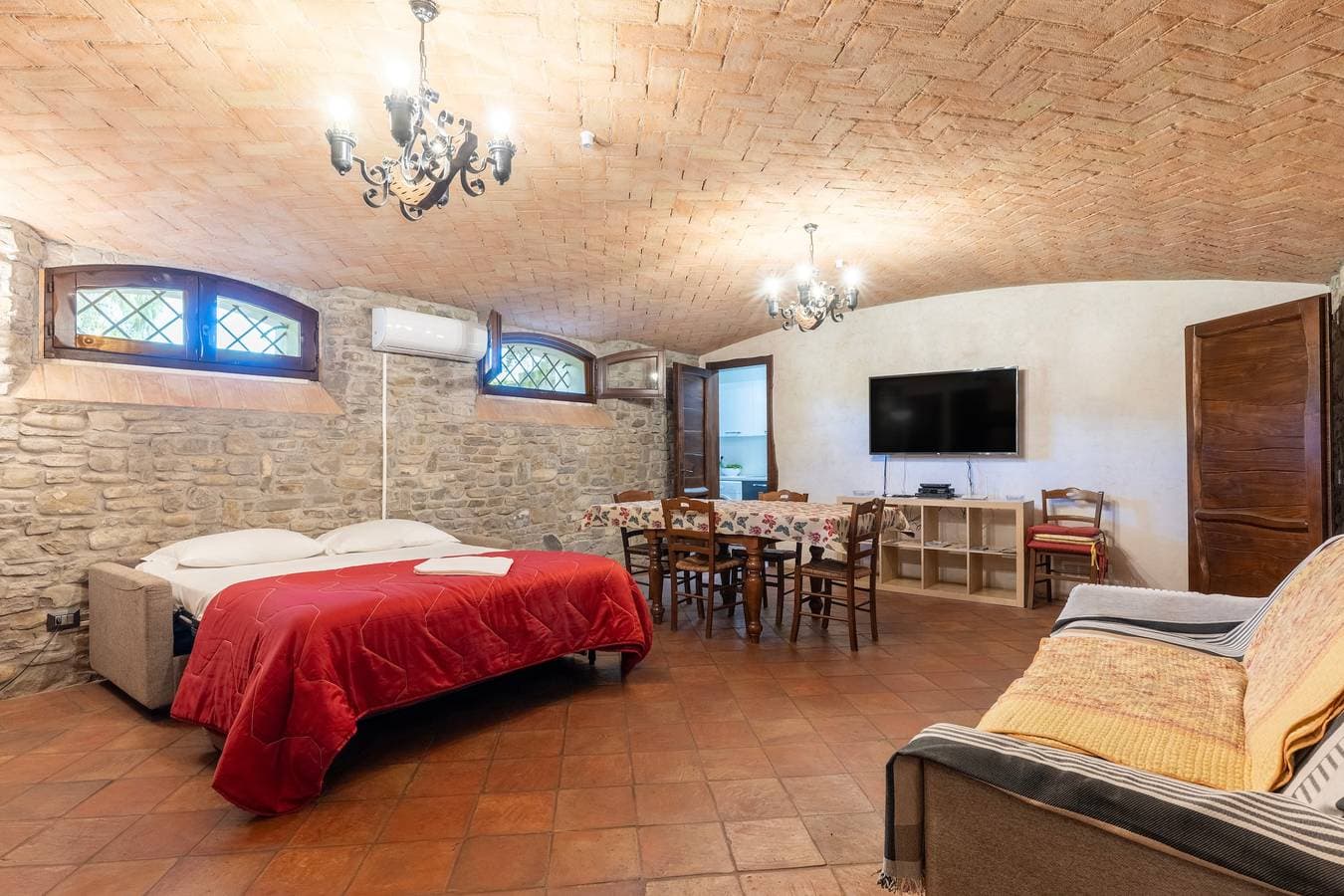 Foto 9 von 31: Ferienwohnung 'Santina' mit Bergblick, Wi-Fi und Klimaanlage