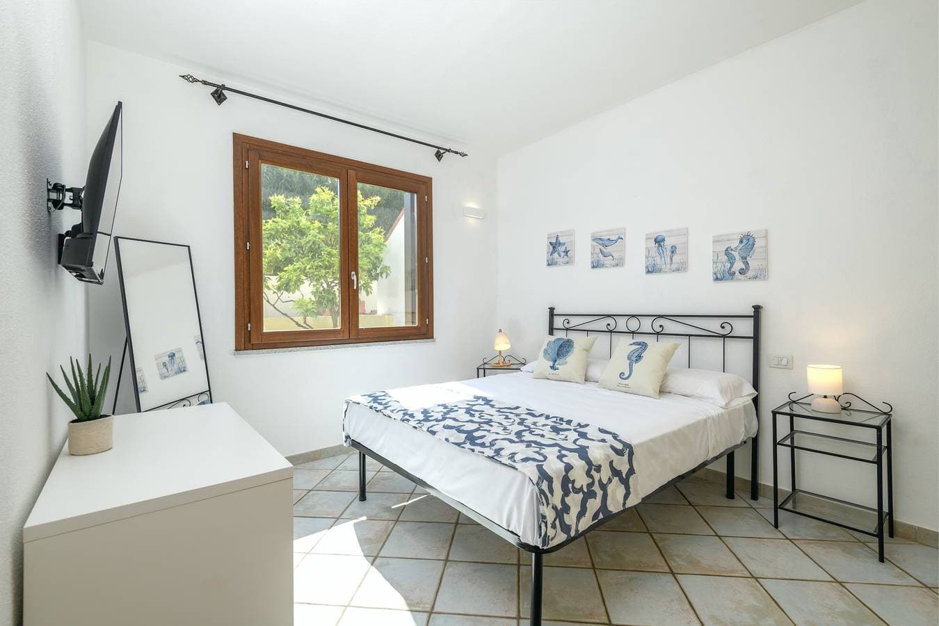 Foto 9 von 25: Apartment „Lazulite - Sardinienurlaub“ mit Gemeinschaftspool, WLAN und Klimaanlage