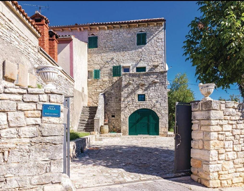 Villa Bokordici 1