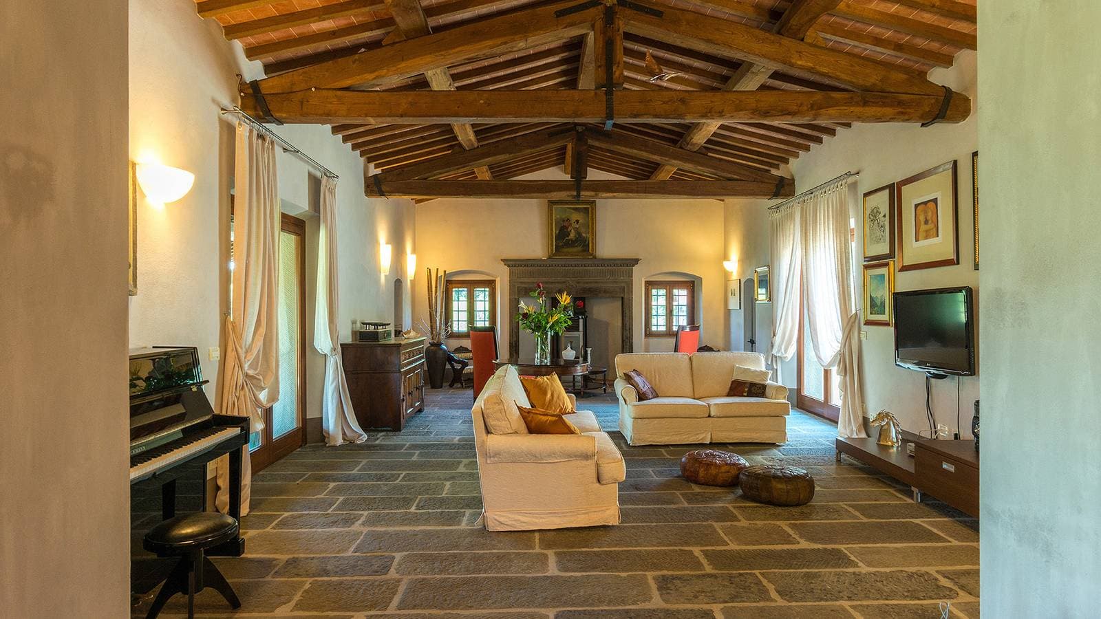 Foto 10 von 44: Villa für 10 Personen mit Garten