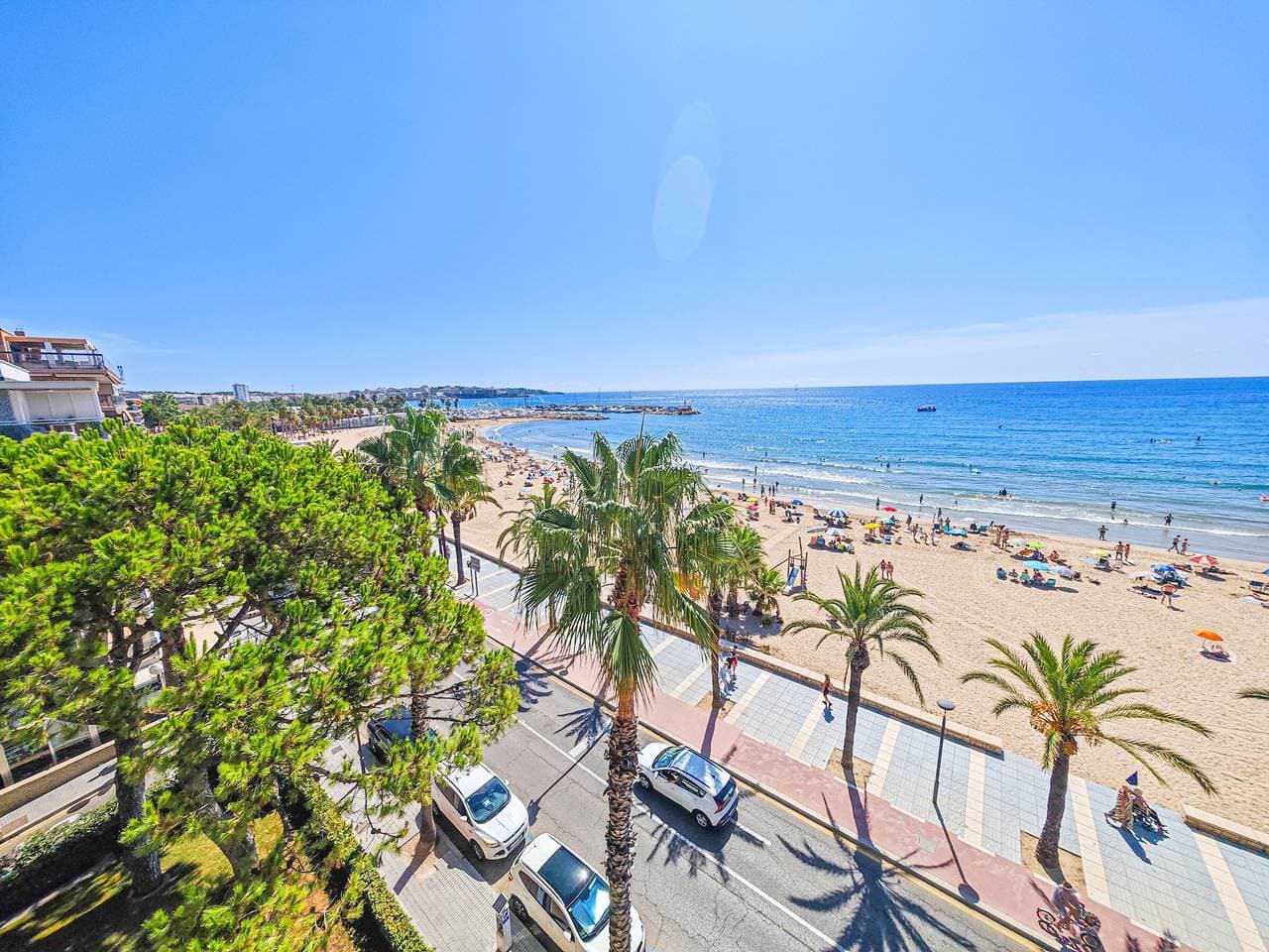 Foto 4 von 36: Geräumige Wohnung in Salou mit Parkplatz und Meerblickterrasse