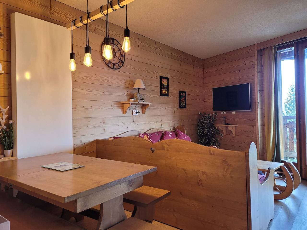 Foto 7 von 15: Geräumiges Bergstudio, Balkon mit Talblick, zentrale Lage, pistennah