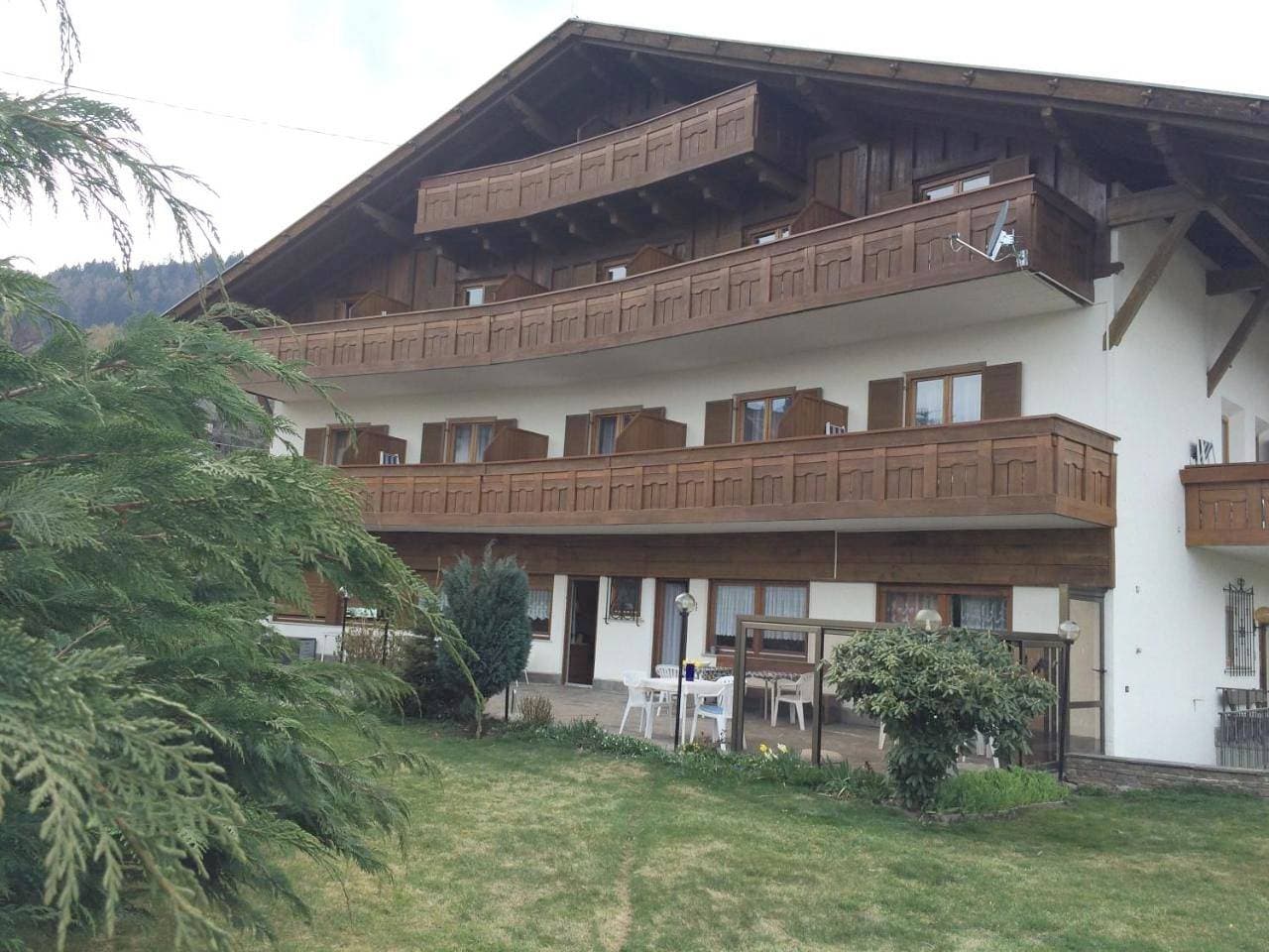 Foto 5 von 7: Large Double Room with Balcony