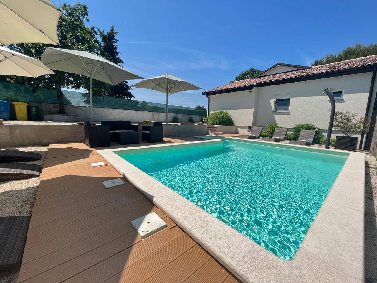 Foto 12 von 45: Villa with Private Pool