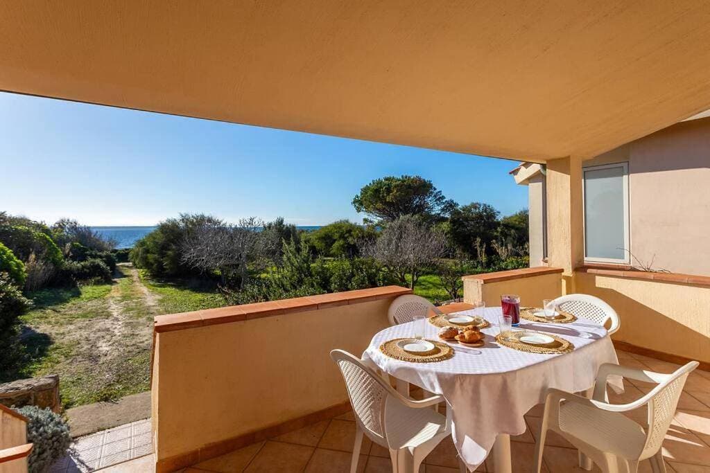 [Mandriola] House facing the sea - Free WiFi 1