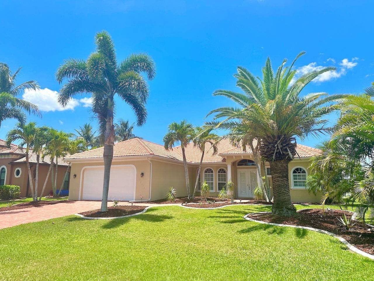 Foto 3 von 56: Ferienvilla "Cape Florida" mit privatem Pool