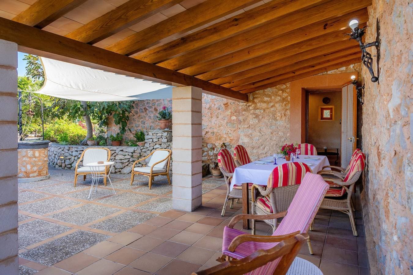 Foto 6 von 31: Schönes Ferienhaus "Finca Galardo" mit Blick auf die Berge