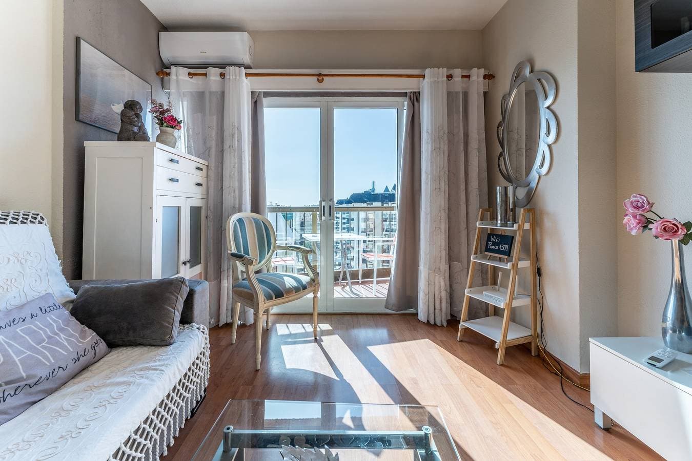 Foto 2 von 20: Ferienwohnung "Apartamento Playa 5 Primera Linea" mit Meerblick, Privatterrasse und WLAN