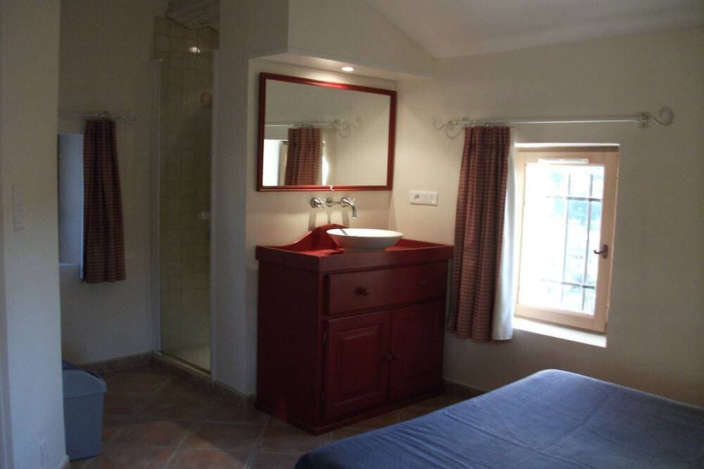Foto 2 von 21: Bastidon, Pool, 3000 m2 Land, für 2-4 Personen, Apt, Luberon