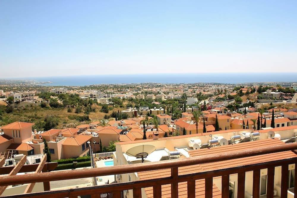 Foto 13 von 19: Luxus-Wohnung in Peyia mit herrlichem Blick auf Coral Bay