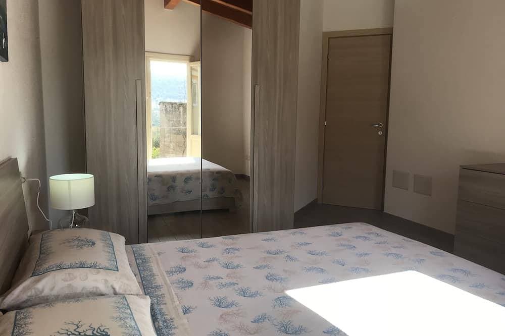 Foto 5 von 30: Residenza Limpiddu mit Pool - Erster Stock mit Meerblick