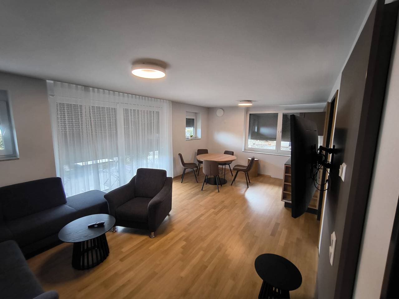 Foto 11 von 23: Birkhofer See genießen – Aparthotel am Bodensee - 3 Zimmer-Appartement Superior mit Seeblick