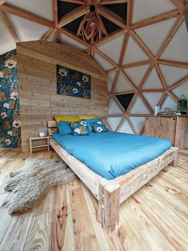 Foto 11 von 12: Tent