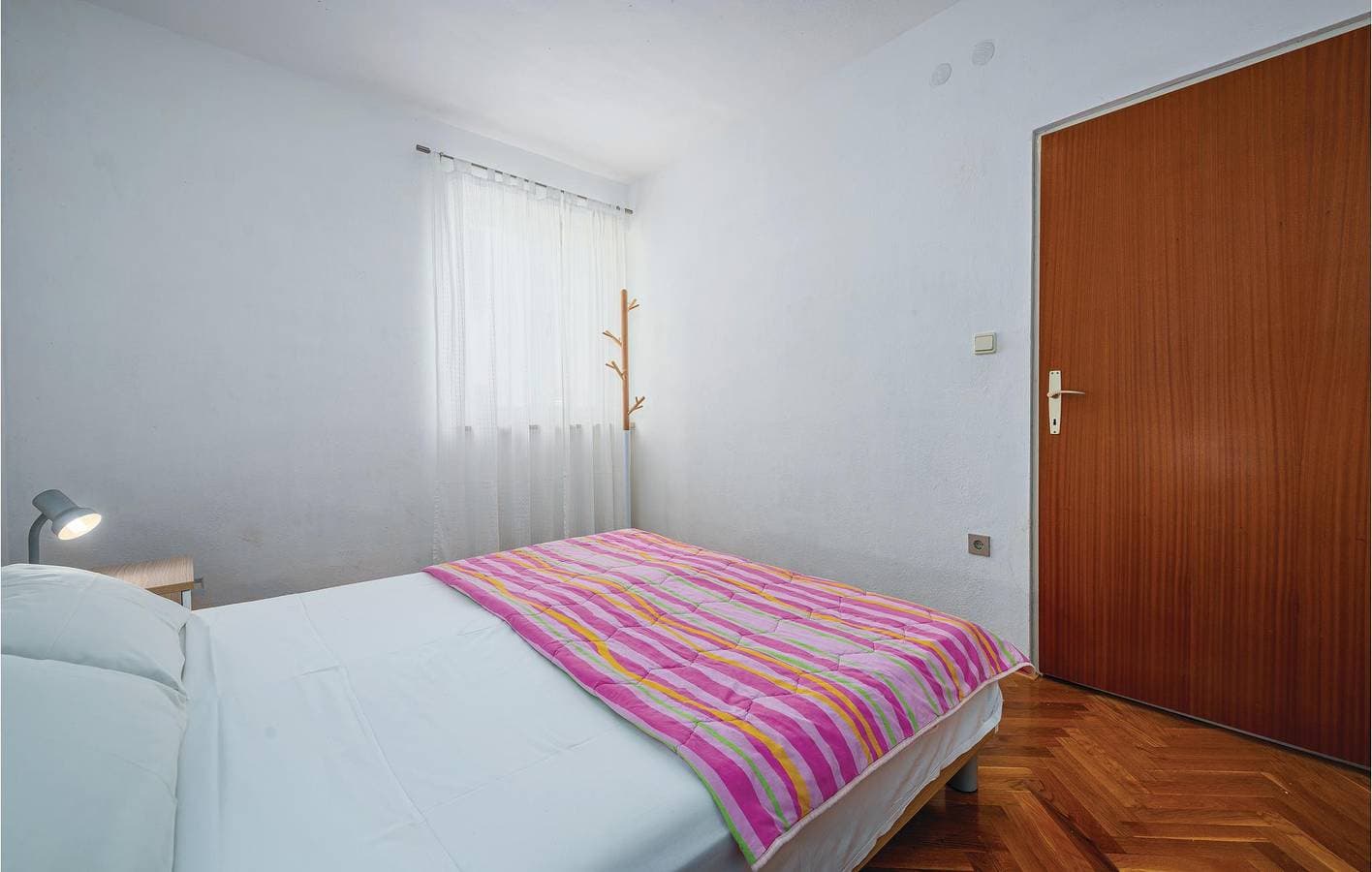 Foto 11 von 20: Gemütliche Ferienwohnung mit Terrasse, Klimaanlage, WLAN und nur 500 m vom Strand entfernt