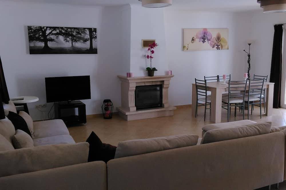 Foto 10 von 24: Große Modern Luxury Villa mit 3 Schlafzimmern in Vale da Telha