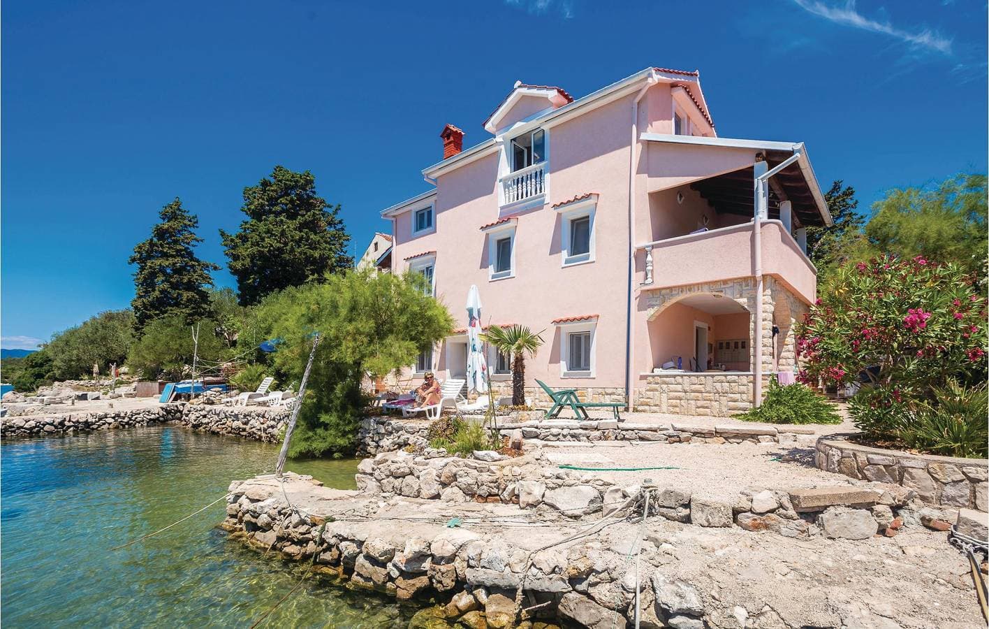 Foto 5 von 29: Gemütliche Ferienwohnung, 600 m vom Campingplatz Baldarin Beach entfernt, mit Terrasse und Parkplatz