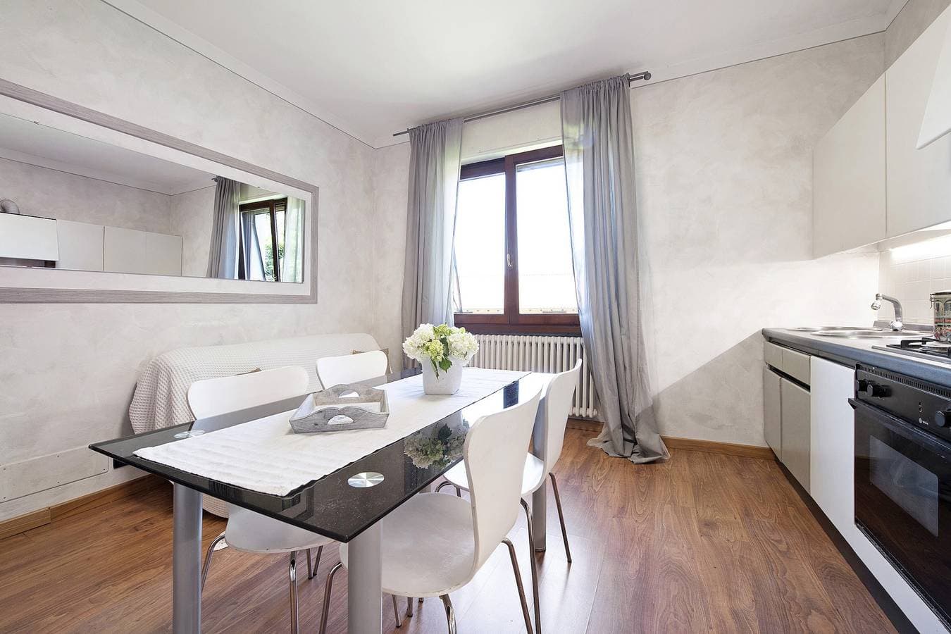 Foto 7 von 30: Ferienwohnung 'Il Ponte Dei Sogni' mit Gemeinschaftspool, WLAN und Klimaanlage