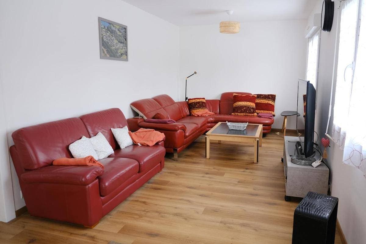 Foto 6 von 54: Three-Bedroom Home
