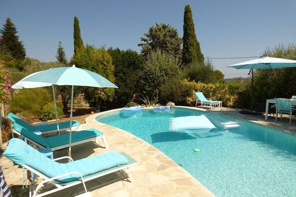Apartment with swimming pool near Grasse, the city of perfumes (06) 1