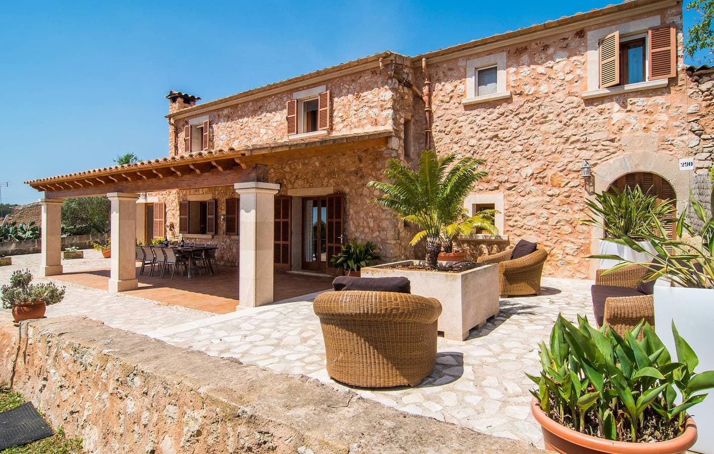 Foto 3 von 41: S'Horta Terrassenwohnung mit Pool und Grill