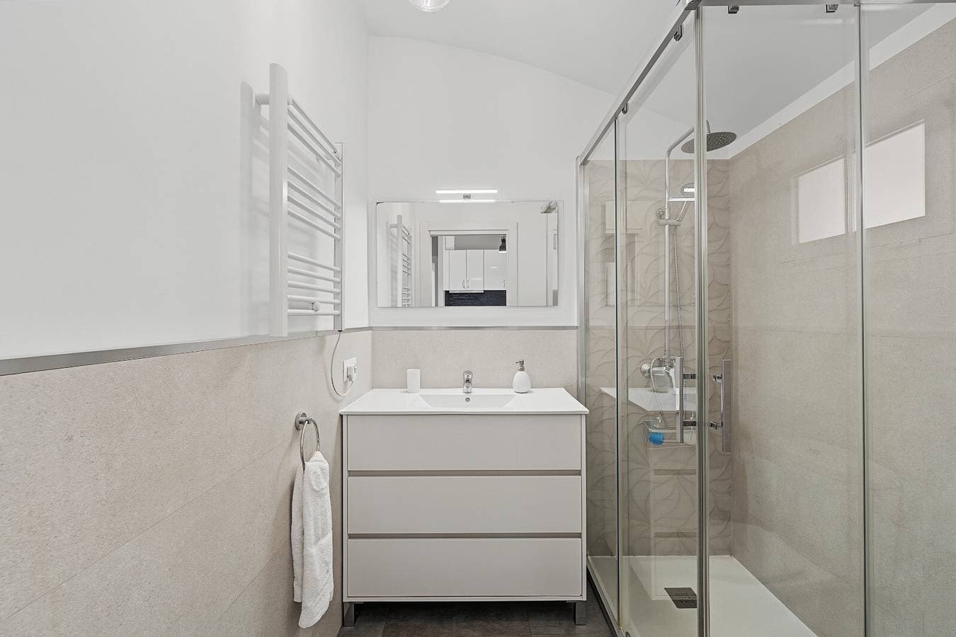 Foto 12 von 41: Casa Alma Marbella: private Terrasse, WLAN und Klimaanlage