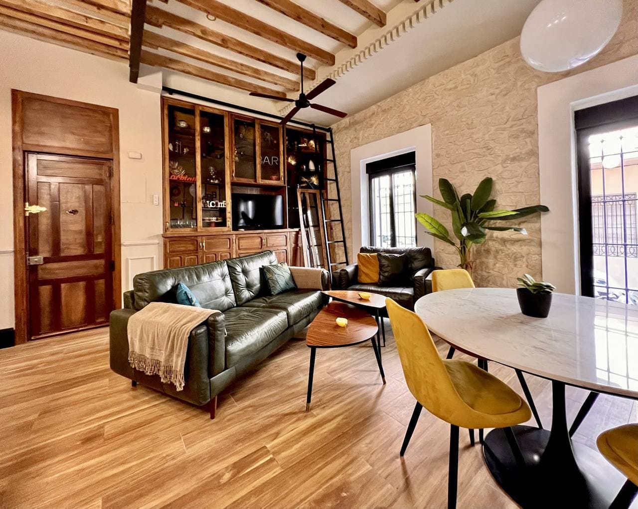 A charming Stand and Stay flat in Alicante 1