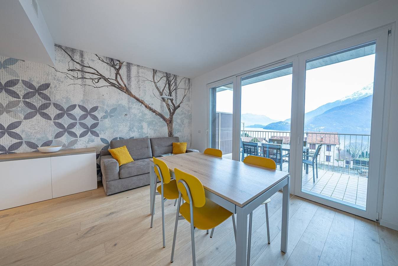 Foto 12 von 37: Due Stelle – Terrasse mit Seeblick am Comer See – Musso