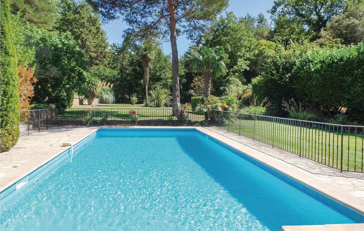 Foto 3 von 28: Callian Apartment mit Pool & Parkplatz