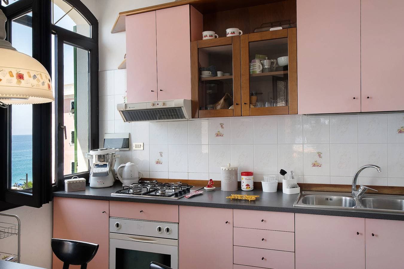 Foto 8 von 22: Ferienwohnung 'Wunderschöne Wohnung am Meer Chez Monique' mit Meerblick, privater Terrasse und WLAN