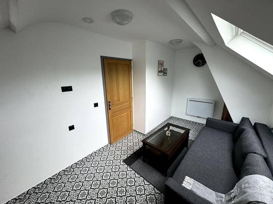 Foto 7 von 19: One-Bedroom Apartment