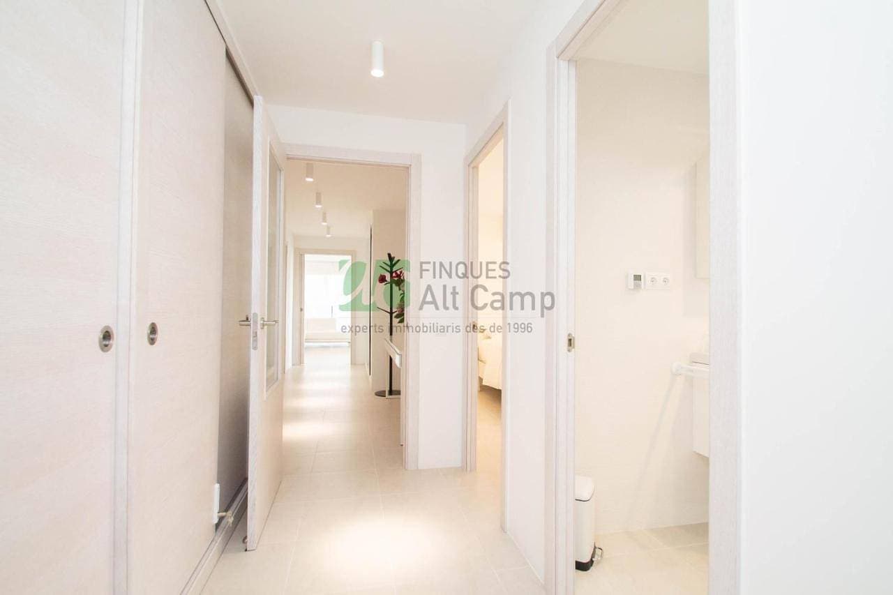 Foto 5 von 11: Two-Bedroom Apartment
