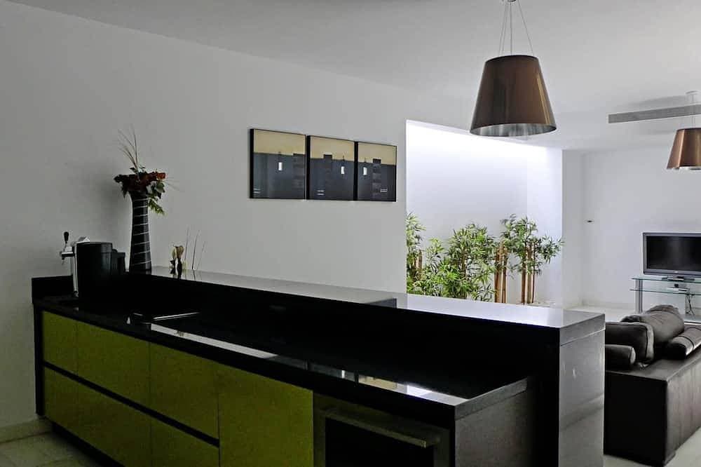 Foto 12 von 25: Luxusvilla in El Duque mit beheiztem Privatpool
