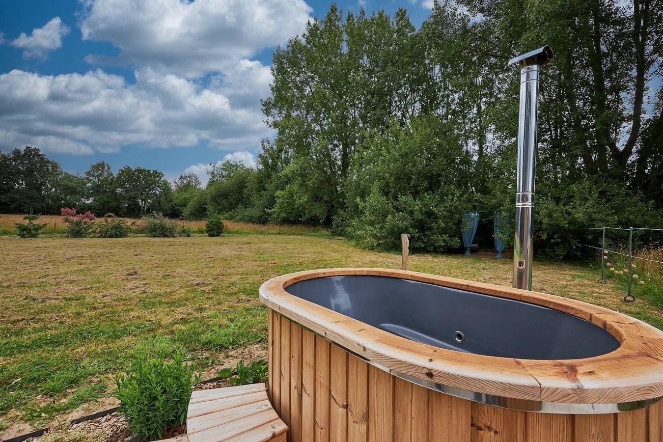 Foto 5 von 10: Kleine Unterkunft „Le chouette insolite“ mit privatem Garten und nordischem Bad