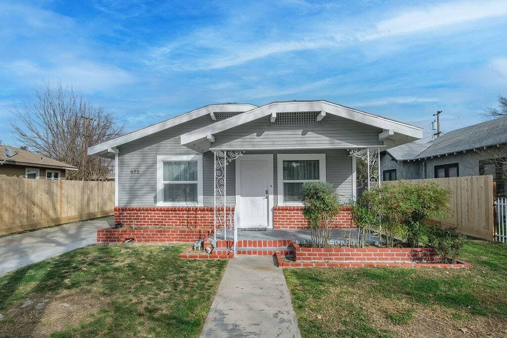 Foto 5 von 16: Cozy 2B/1Bth w Spacious Parking inside Fence