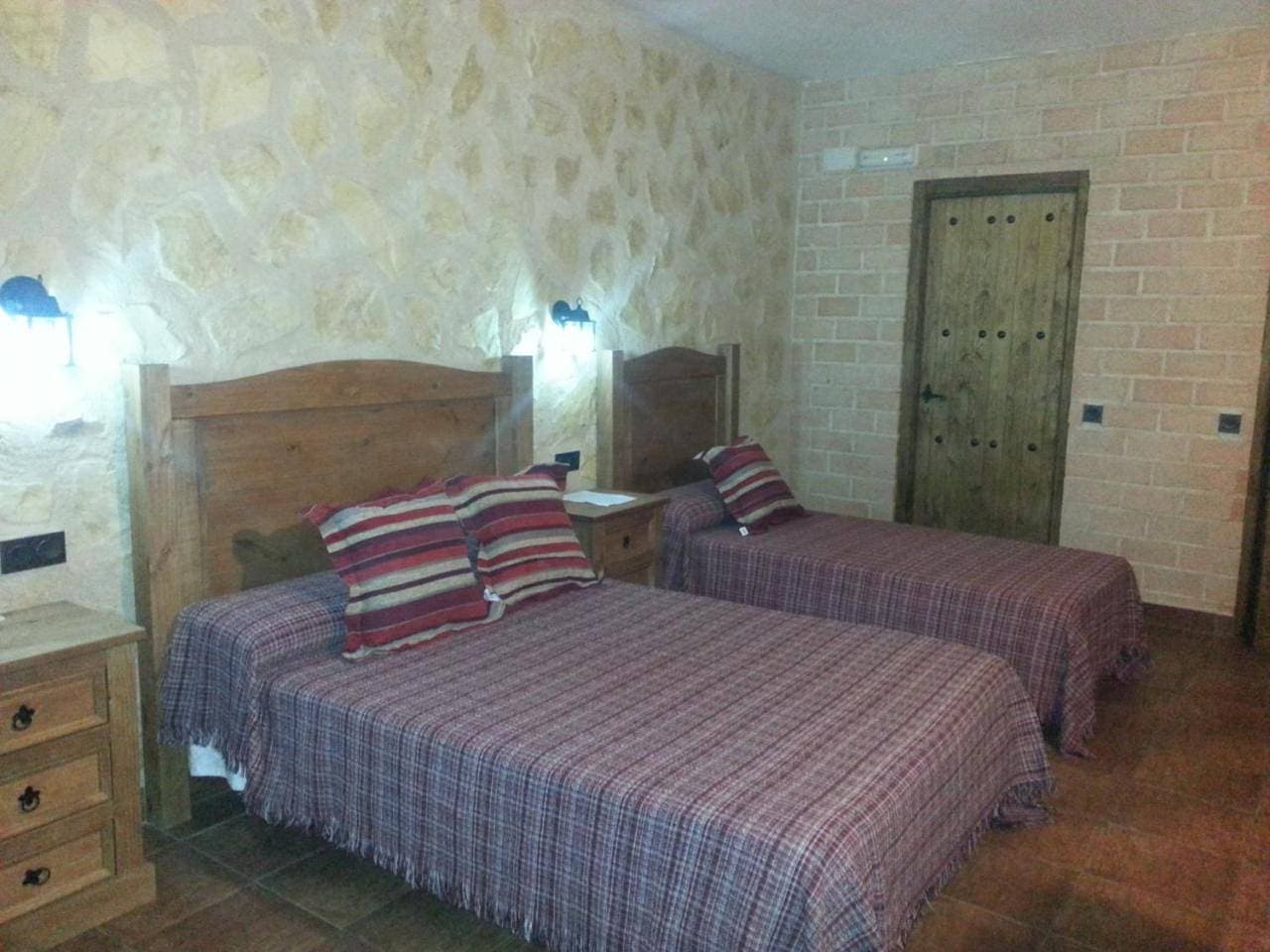 Foto 8 von 27: Quadruple Room