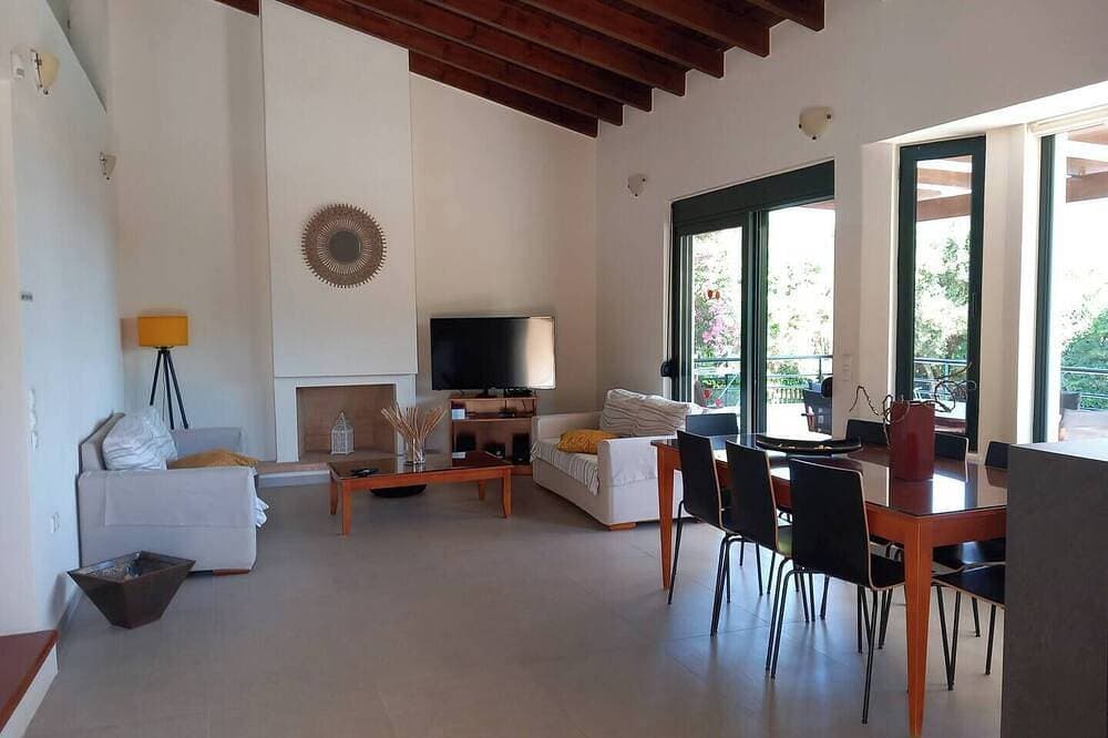Foto 2 von 30: Anna Maria Villa,Pirgos-Villas, 300mFrom The Sea