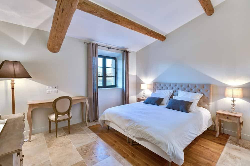 Foto 2 von 30: Luxurious 5* stone farmhouse