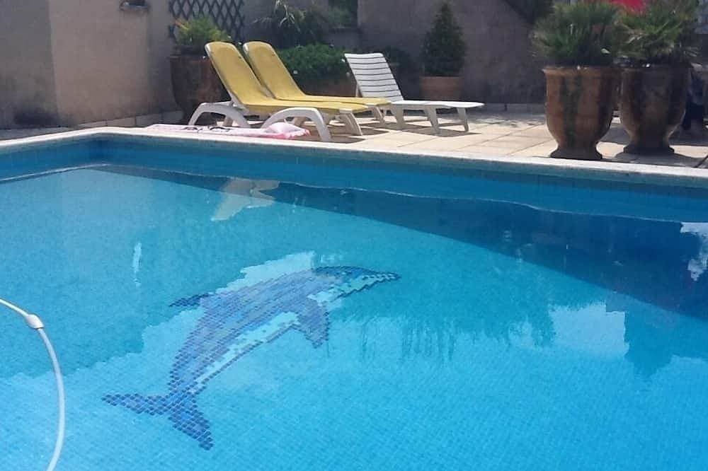 VIlla av Garten und Pool in der Nähe. St. Remy de Provence (Chateau) 1