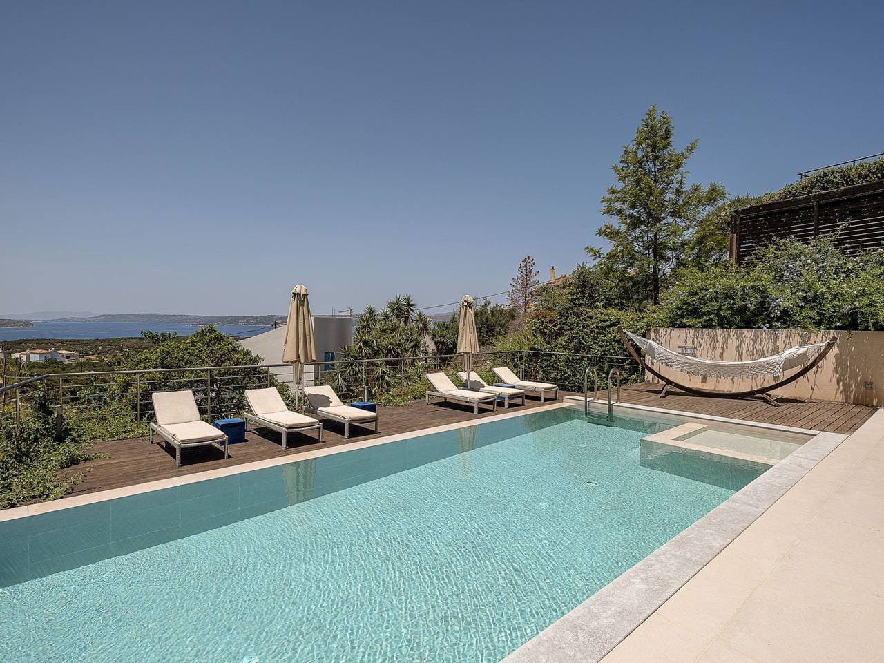 Foto 2 von 37: Adeste Seaview Villa III-Pool, Whirlpool, 900m zum Meer