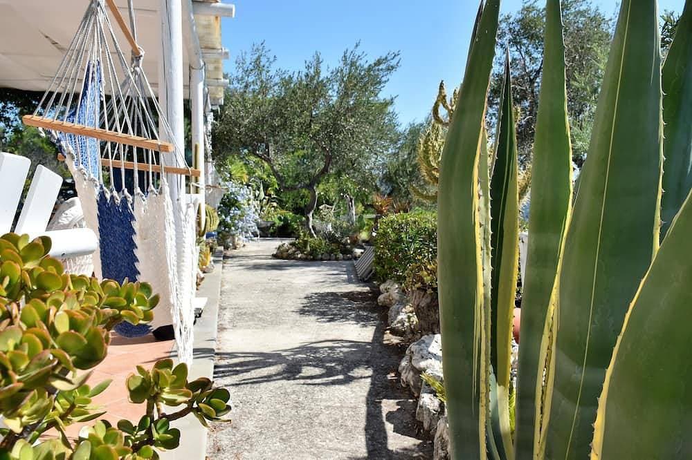 Foto 3 von 30: - Gli Orizzonti di Agata - Wohnung mit weitem Meerblick - Margherita  -