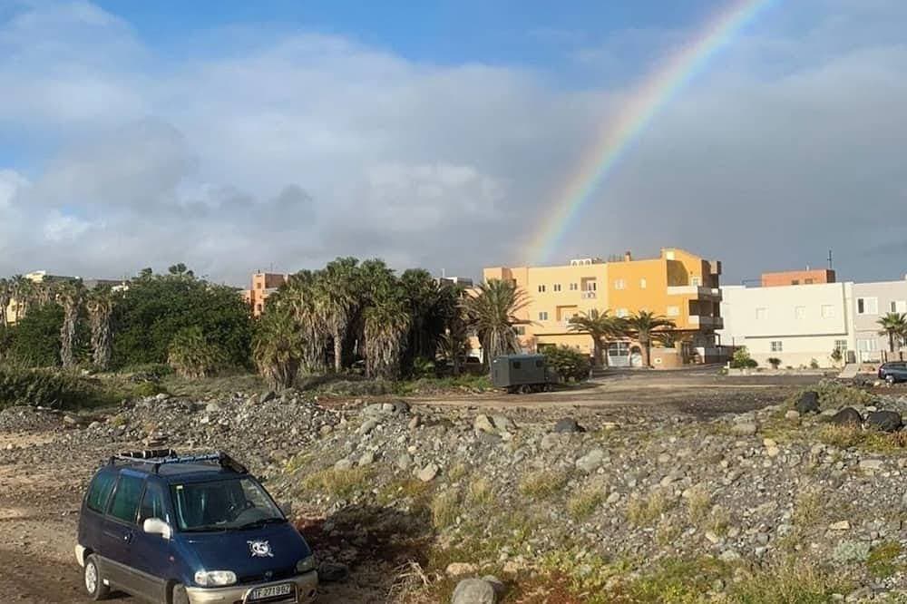 Foto 10 von 16: Alquilercampertenerife