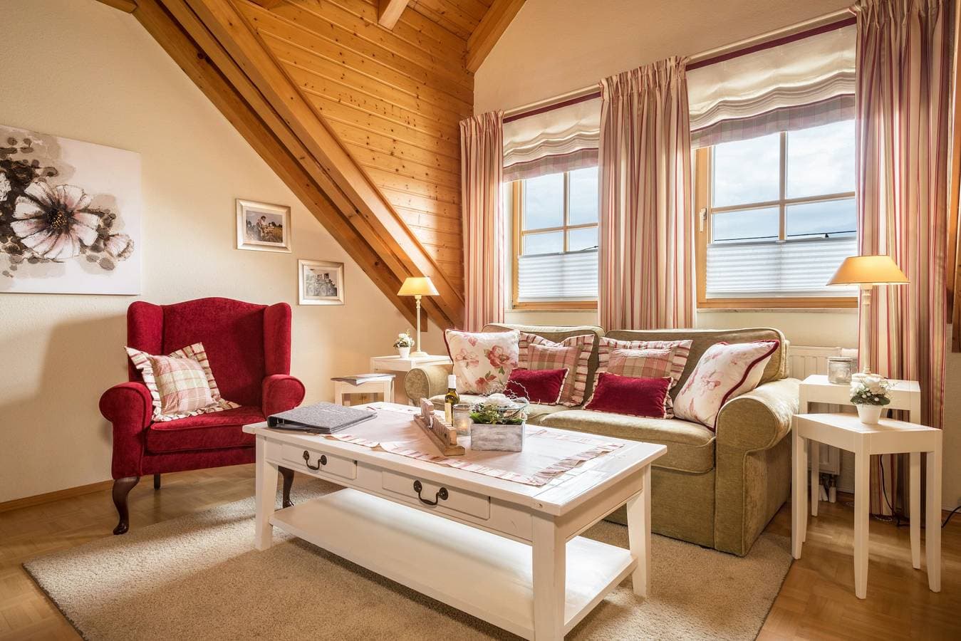 Foto 4 von 32: Charmante Ferienwohnung 5 auf dem "Trostelhof" mit Balkon