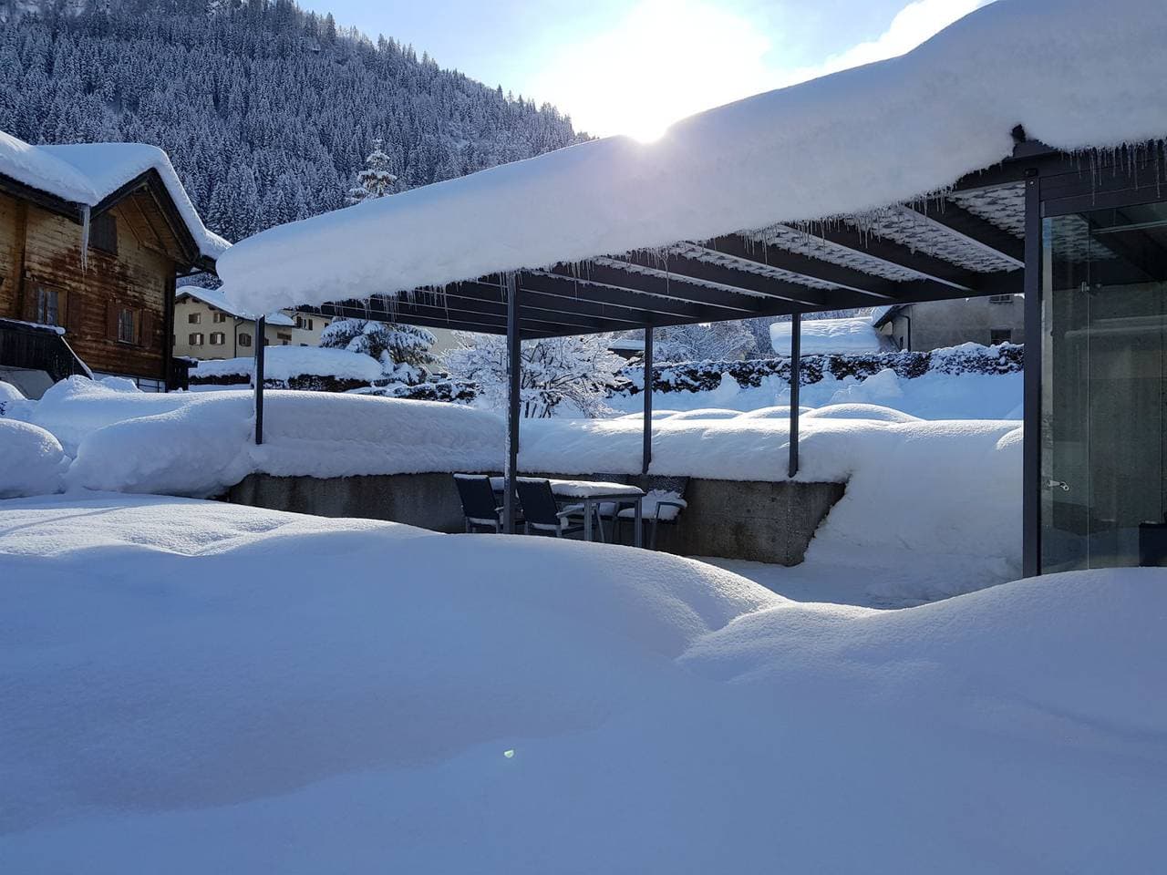 Foto 3 von 34: Ferienhaus Carrera mit Traumgarten, Valendas - 3.5 Zimmer Ferienhaus für max. 2 Pers.
