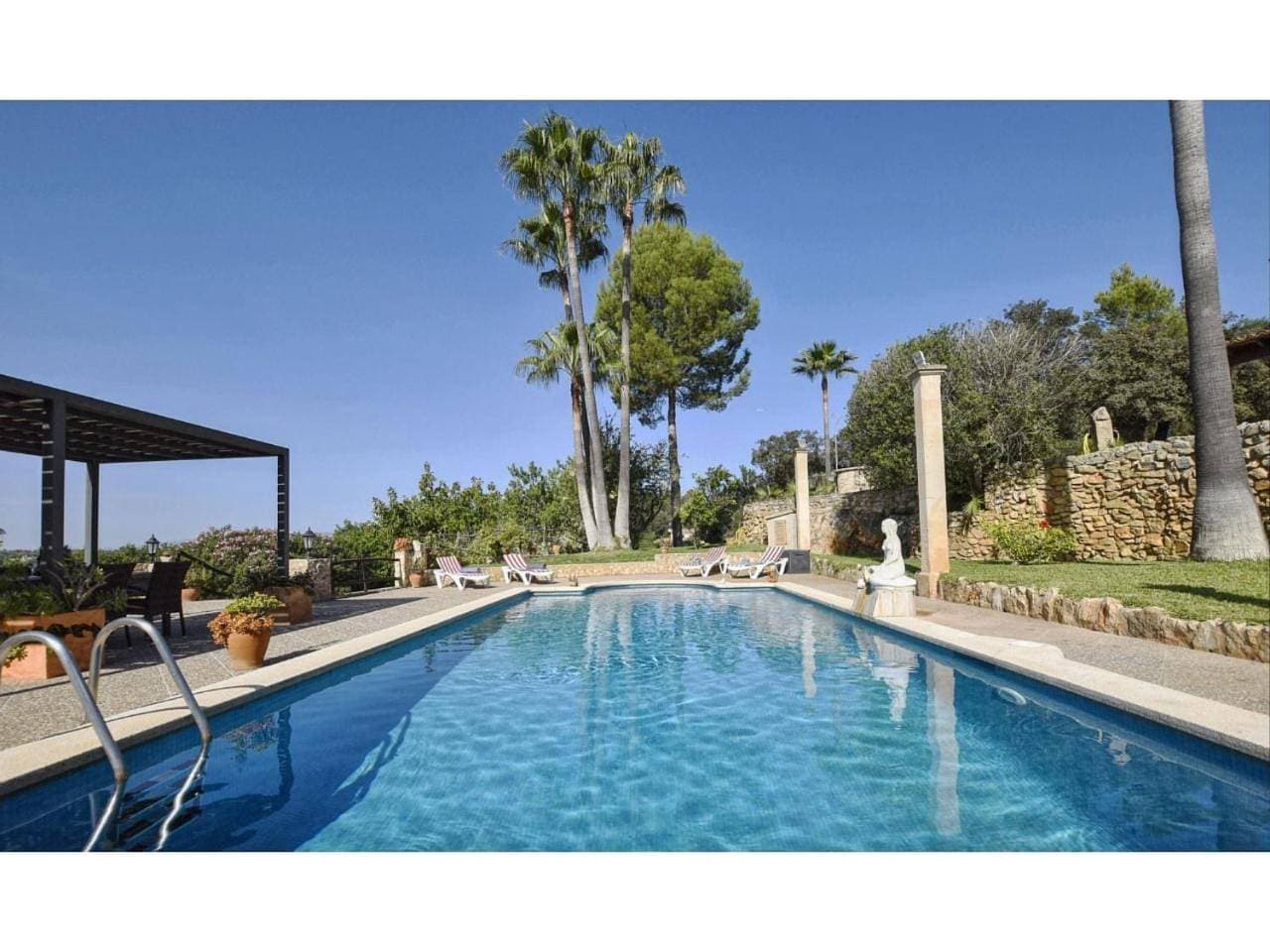 Foto 9 von 44: Five-Bedroom Holiday Home