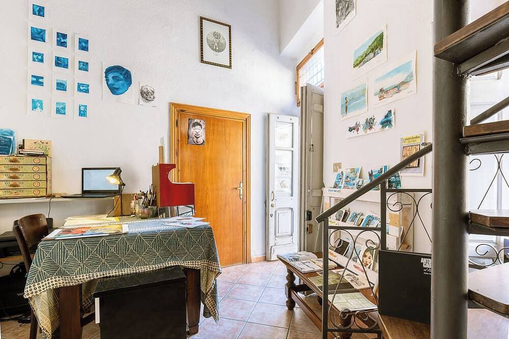 Foto 5 von 30: Cozy vintage B&B & Art Studio, with watercolor courses available!
