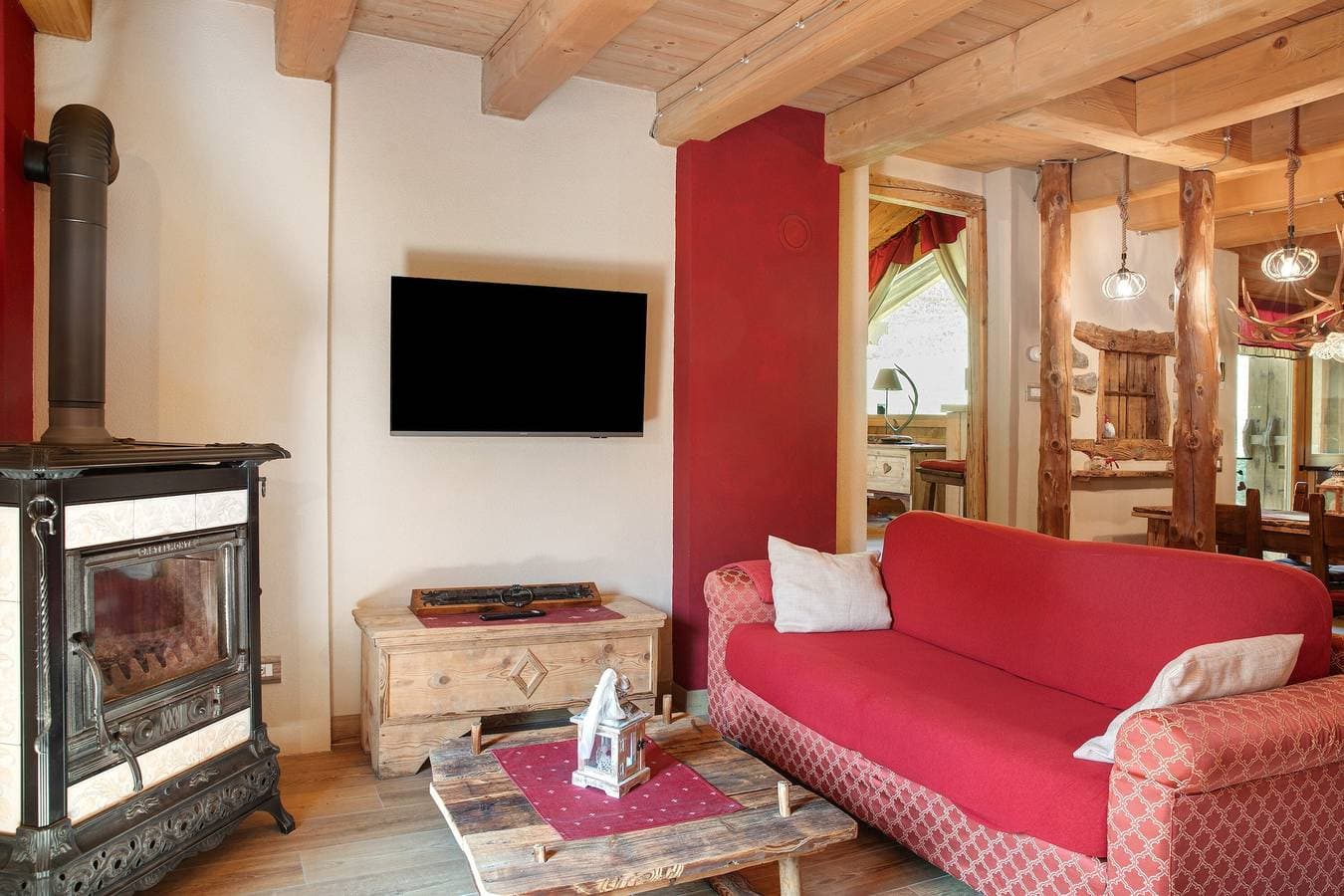 Foto 10 von 24: Chalet 'dei Cervi' mit Bergblick, privatem Garten und Balkon