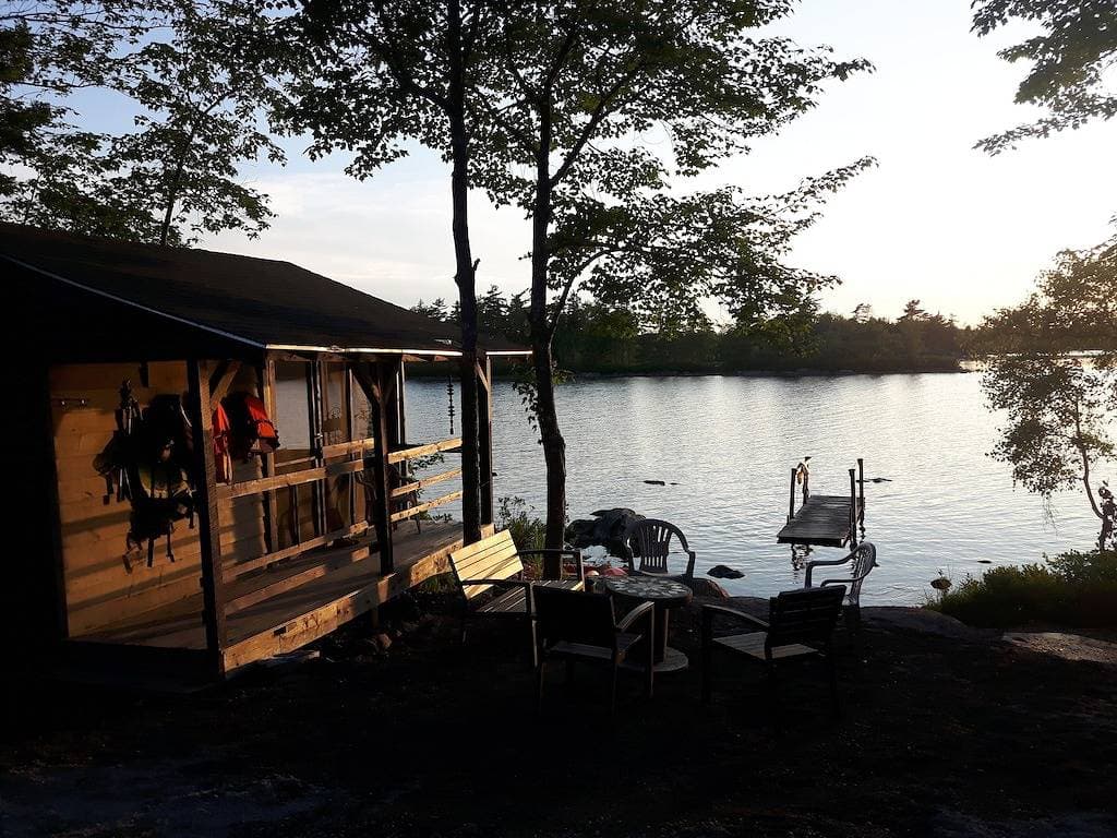 Foto 4 von 39: Die Landung des Adlers am Minamkeak Lake