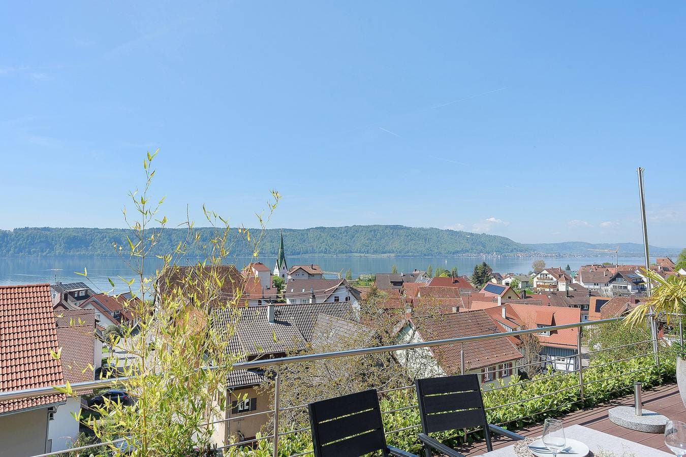 Foto 9 von 37: Premium Apartment - Über den Dächern von Sipplingen - mit Panorama Seeblick und privater Terrasse