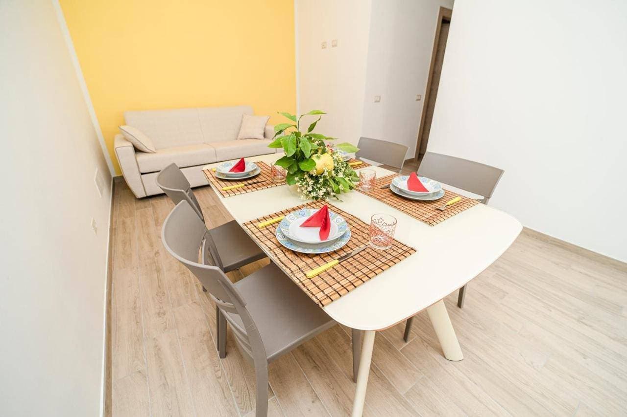 Foto 4 von 59: Two-Bedroom Apartment