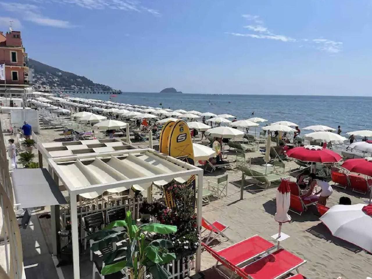 Foto 5 von 25: Alassio Beach House - Seaside Relaxed Living
